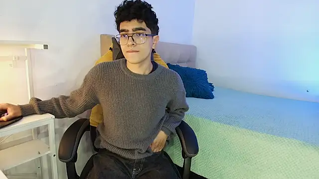  nickconnor01 online show from October 2025 06:21:01 AM