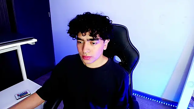  nickconnor01 online show from February 2025 07:05:02 PM