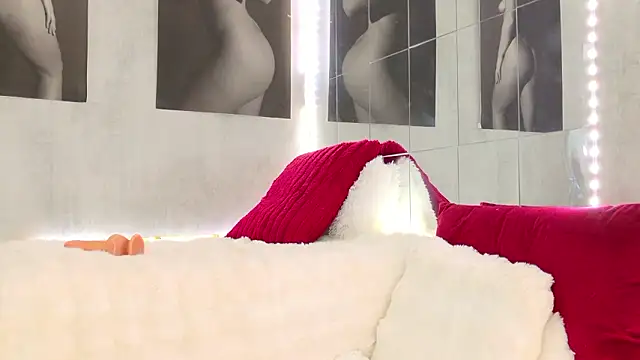 celia chanel online show from February 2026 06:03:02 AM