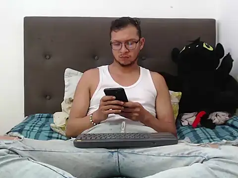 andy loverxx online show from February 2026 12:10:02 AM