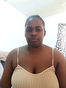 SALTRYHIPS29x online show from May 2026 01:33:02 PM