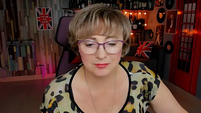 sugar vivien online show from November 2025 02:21:02 PM