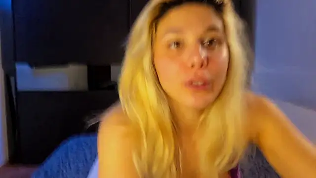 LeylaRosse online show from April 2026 07:59:02 AM