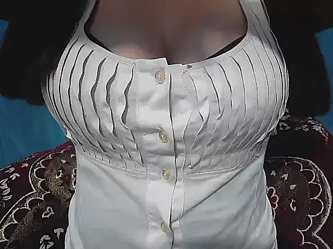 YourGoldenGirl online show from October 2025 08:38:02 AM