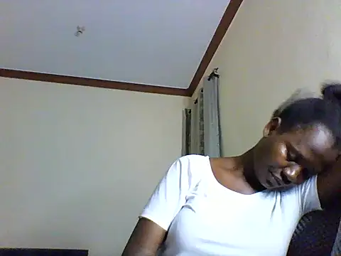 Snapshot of Cute_princcess chatting on October 2025 05:24:01 PM Cute princcess online show from October 2025 05:24:01 PM