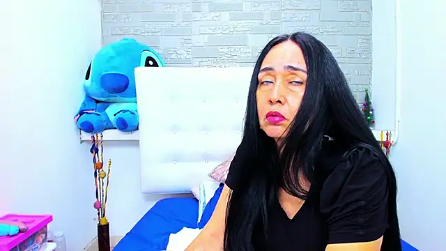 Snapshot of HorniestMilf chatting on October 2025 12:36:02 AM HorniestMilf online show from October 2025 12:36:02 AM