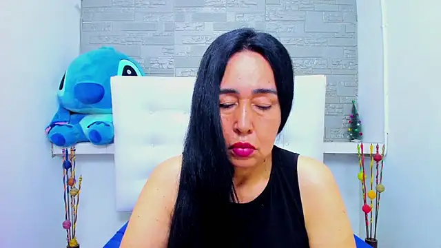 Snapshot of HorniestMilf chatting on November 2025 02:49:01 PM HorniestMilf online show from November 2025 02:49:01 PM