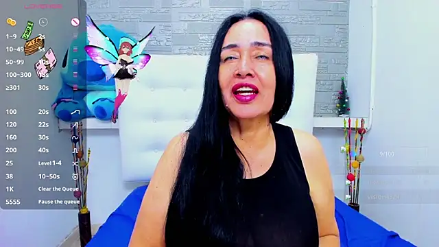 Snapshot of HorniestMilf chatting on November 2025 07:51:02 PM HorniestMilf online show from November 2025 07:51:02 PM