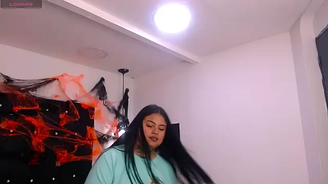 Mels  online show from October 2025 06:48:02 PM