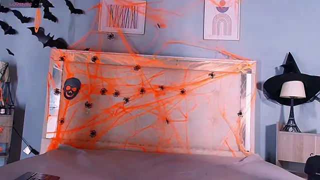 Mels  online show from October 2025 05:56:01 PM