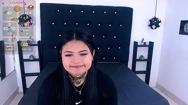 Mels  online show from October 2025 05:10:02 PM