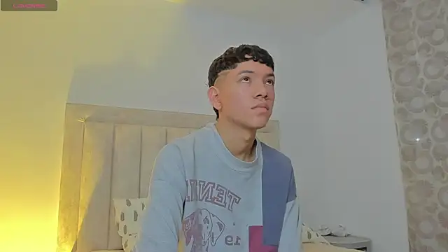 JulianRose 1 online show from March 2025 10:50:01 AM