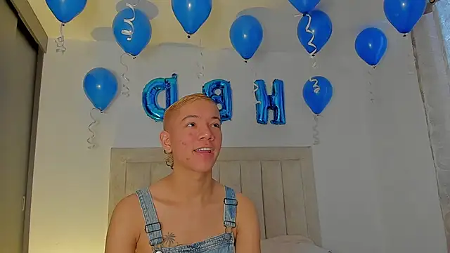 JulianRose 1 online show from October 2025 11:34:01 AM