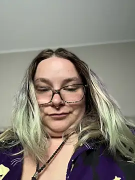 kitten0760 online show from June 2026 06:09:02 PM