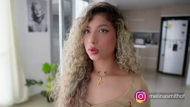Snapshot of Melina-Smith chatting on September 2025 10:43:01 PM Melina-Smith online show from September 2025 10:43:01 PM
