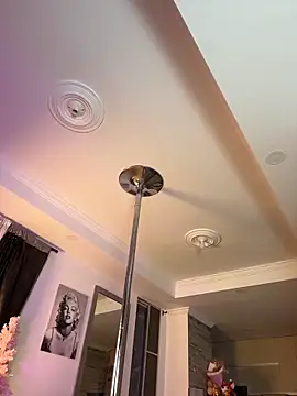 Melina-Smith online show from December 2025 08:04:02 PM