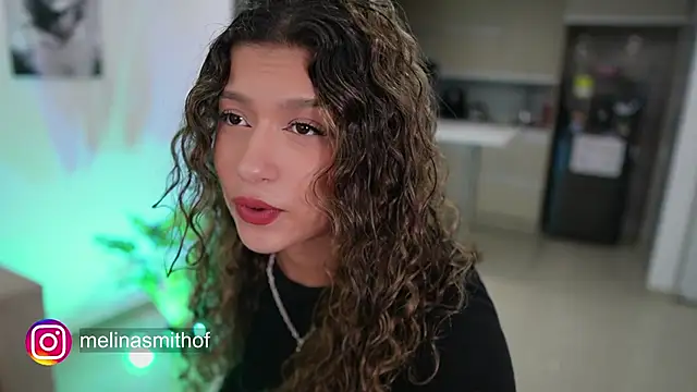 Snapshot of Melina-Smith chatting on February 2025 01:20:01 AM Melina-Smith online show from February 2025 01:20:01 AM