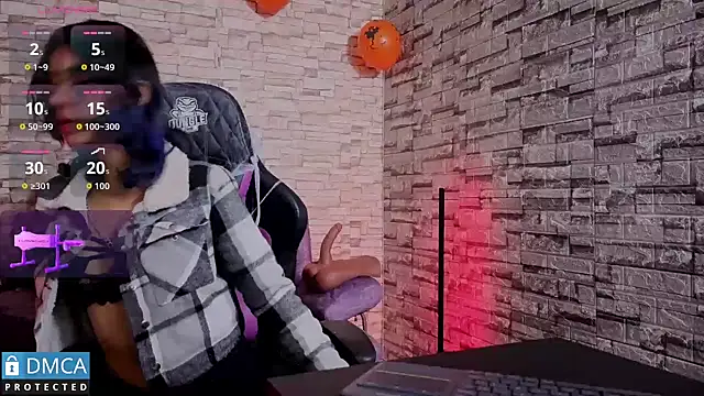 BellaOdisea online show from October 2025 11:27:02 PM