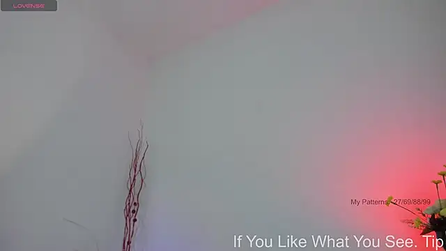 CirceJuno1 online show from May 2026 09:18:01 PM