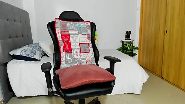 sexy blackman3606 online show from February 2026 06:05:02 PM