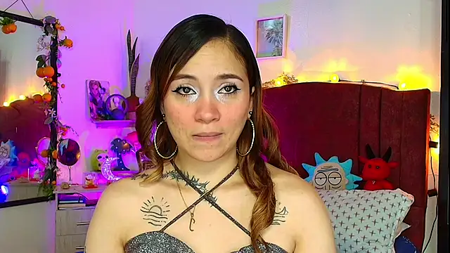 alisson zafiro  online show from April 2026 12:08:01 AM