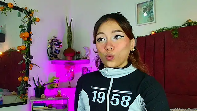 alisson zafiro  online show from March 2026 03:19:01 AM