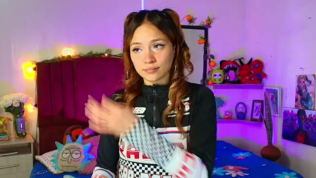 alisson zafiro  online show from February 2026 03:17:01 AM