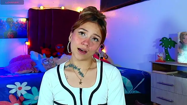 alisson zafiro  online show from September 2025 03:12:02 AM