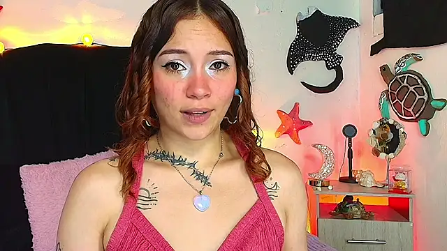 Snapshot of alisson_zafiro_ chatting on July 2026 09:06:02 AM alisson zafiro online show from July 2026 09:06:02 AM