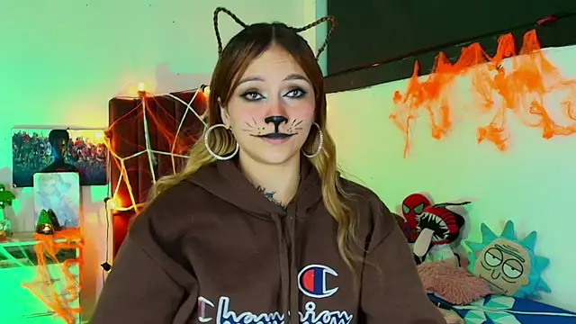 alisson zafiro  online show from October 2025 03:29:02 AM