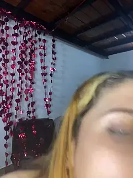 FlorBich online show from February 2025 05:07:01 PM