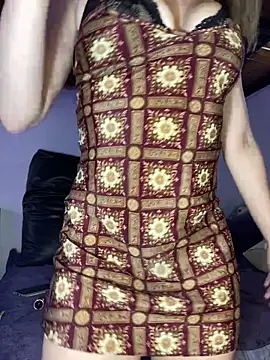 Snapshot of FlorBich chatting on October 2025 05:28:01 AM FlorBich online show from October 2025 05:28:01 AM