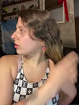 Snapshot of FlorBich chatting on July 2026 01:13:01 AM FlorBich online show from July 2026 01:13:01 AM