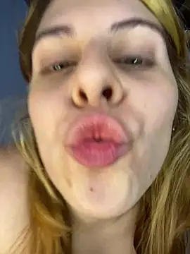 FlorBich online show from January 2025 05:56:01 AM