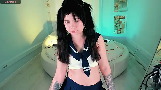 Snapshot of Lil_Amelie chatting on July 2026 01:37:01 PM Lil Amelie online show from July 2026 01:37:01 PM