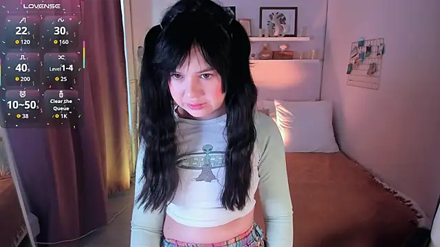 Snapshot of Lil_Amelie chatting on July 2026 09:49:01 AM Lil Amelie online show from July 2026 09:49:01 AM