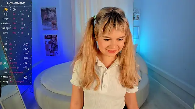 Lil Amelie online show from April 2026 08:16:02 AM