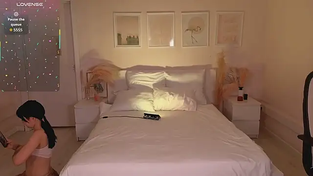 Lil Amelie online show from February 2026 08:23:01 AM