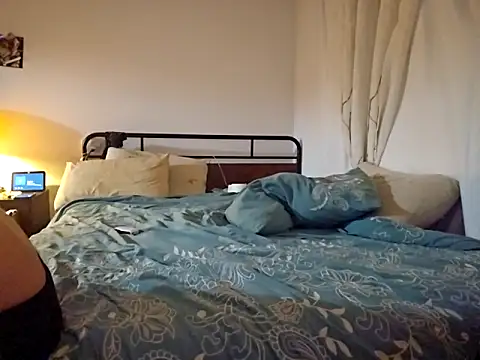 Poppalovesmamaafterhours online show from February 2025 01:27:01 PM