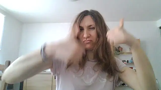 Snapshot of JasmineGlamour chatting on April 2026 03:05:01 PM JasmineGlamour online show from April 2026 03:05:01 PM