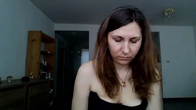 Snapshot of JasmineGlamour chatting on May 2026 03:28:01 PM JasmineGlamour online show from May 2026 03:28:01 PM