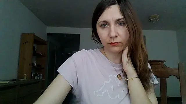 Snapshot of JasmineGlamour chatting on May 2026 06:00:01 PM JasmineGlamour online show from May 2026 06:00:01 PM