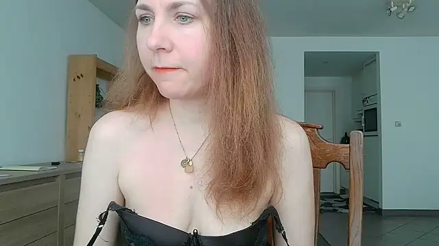 Snapshot of JasmineGlamour chatting on May 2026 03:03:02 PM JasmineGlamour online show from May 2026 03:03:02 PM