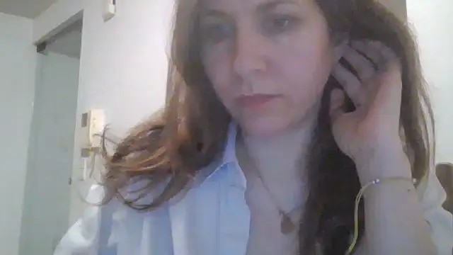 Snapshot of JasmineGlamour chatting on April 2026 09:39:33 PM JasmineGlamour online show from April 2026 09:39:33 PM