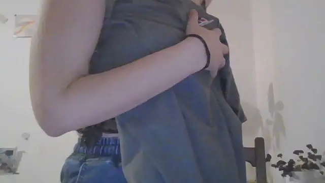 Snapshot of JasmineGlamour chatting on November 2025 08:01:02 PM JasmineGlamour online show from November 2025 08:01:02 PM