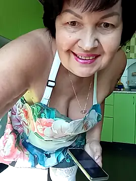 Snapshot of FantasyMichelle chatting on June 2026 06:13:02 AM FantasyMichelle online show from June 2026 06:13:02 AM