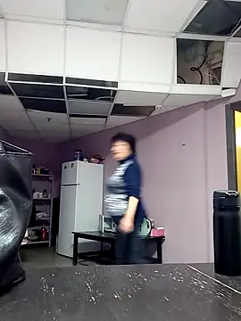 FantasyMichelle online show from April 2026 06:33:02 PM