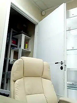 FantasyMichelle online show from January 2025 07:00:02 AM