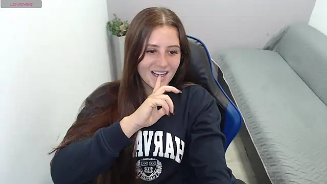 valerie diaz1 online show from September 2025 01:28:02 PM