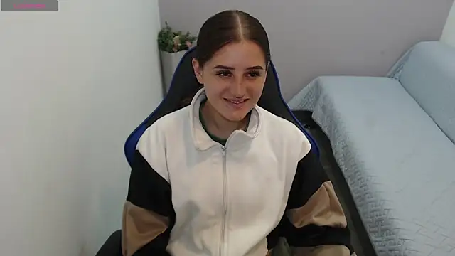 valerie diaz1 online show from September 2025 01:28:02 PM